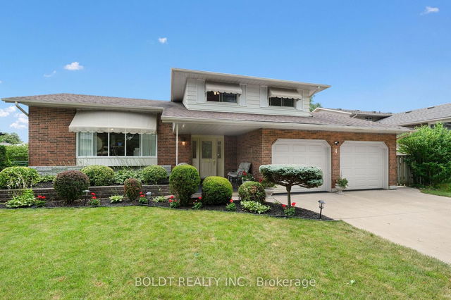 4 Royal Oak Drive