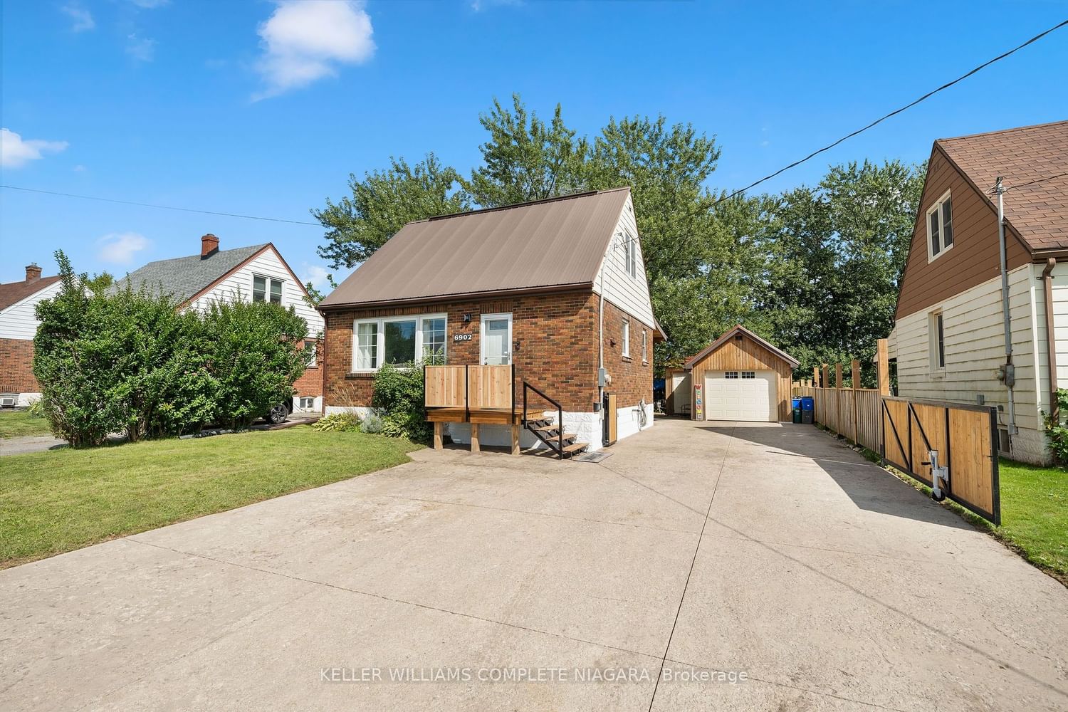 Listing Image 4