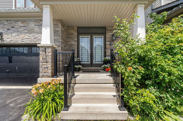 94 Pagebrook Crescent