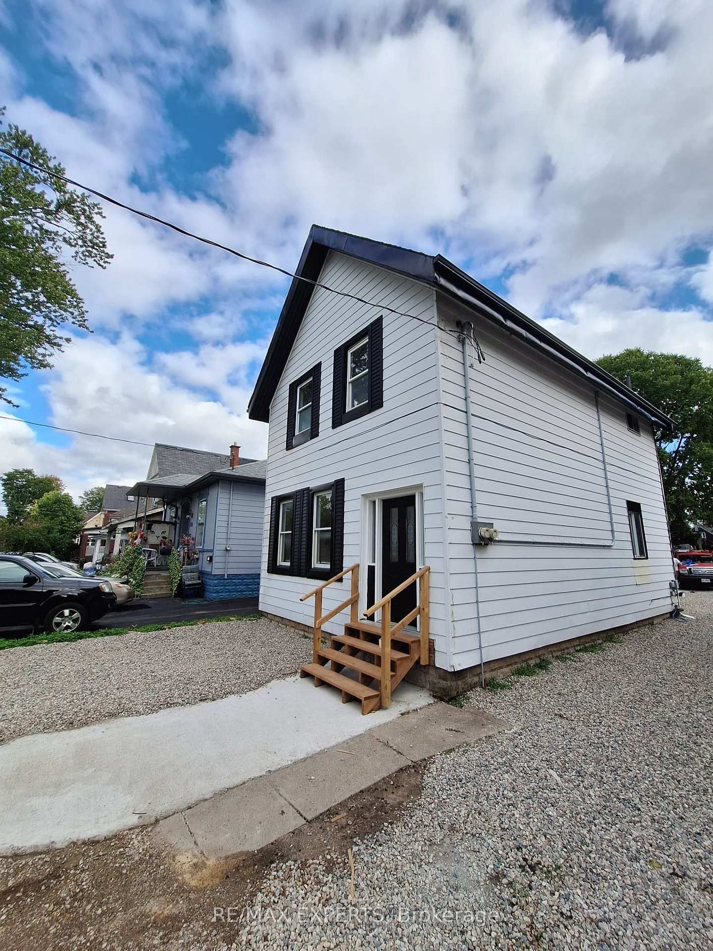 Listing Image 3