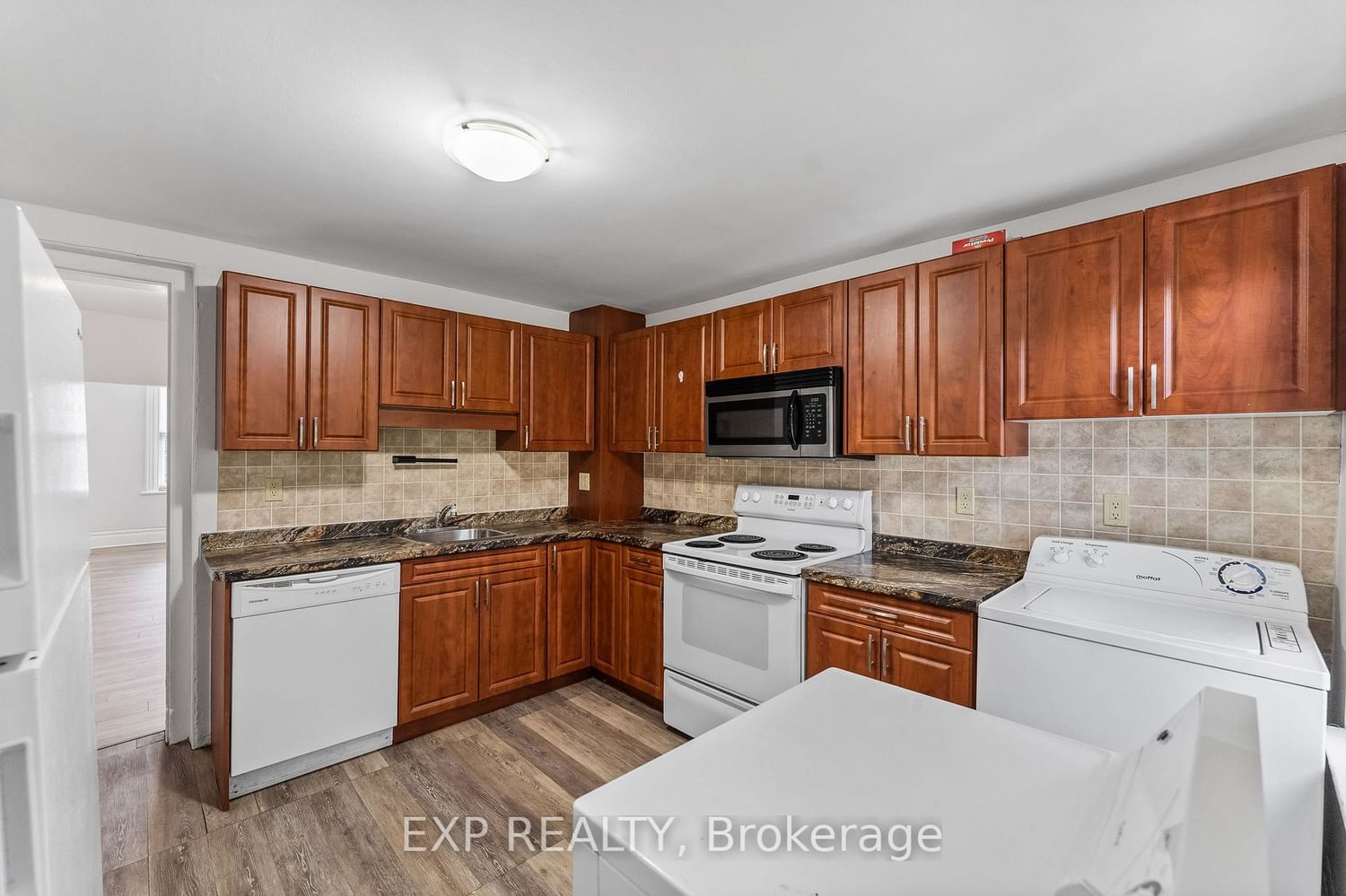 Listing Image 22