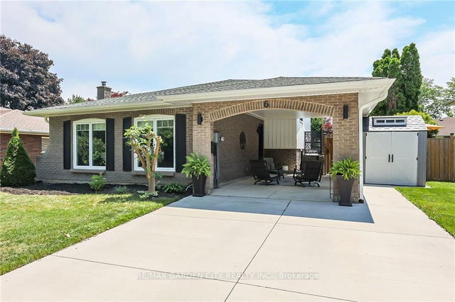 6 Monarch Park Drive