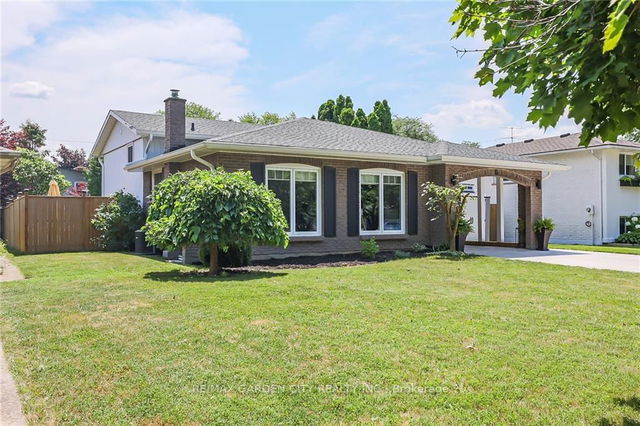 6 Monarch Park Drive