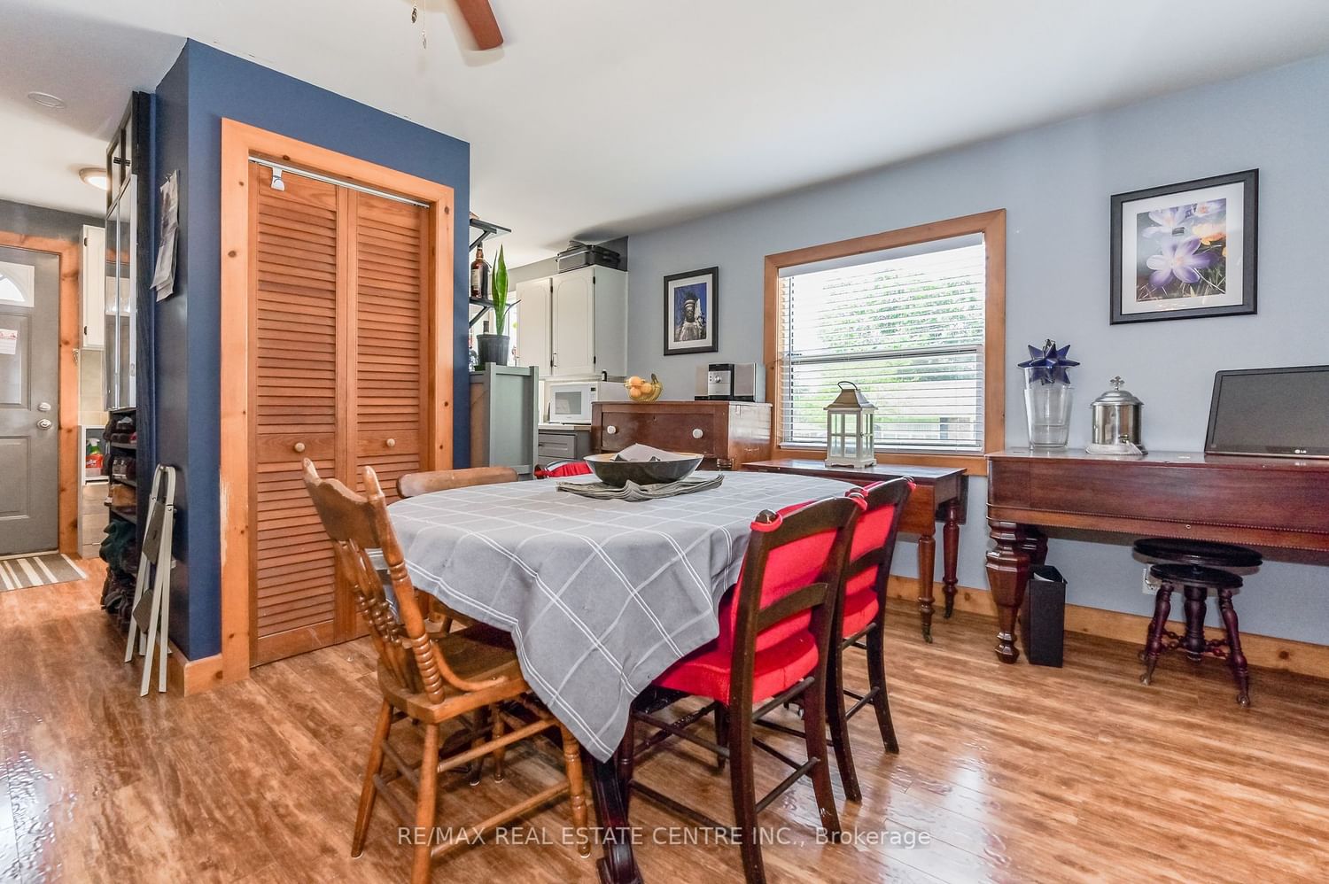 Listing Image 13