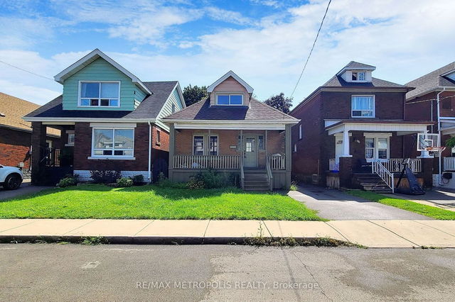 126 Connaught Avenue