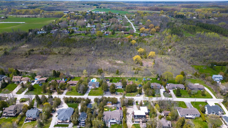 454 Balmy Beach Rd, Georgian Bluffs, N4K 5N4 | Image 2