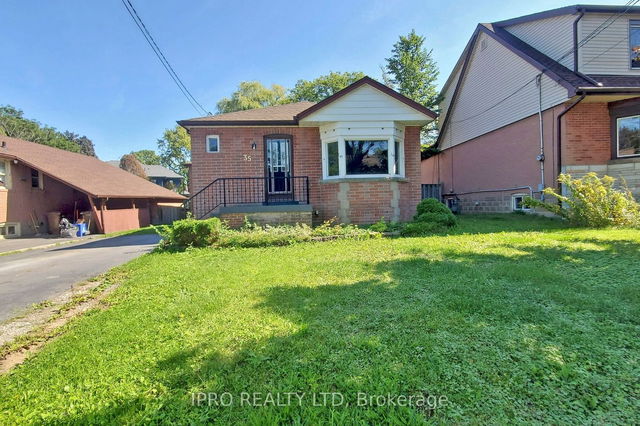 35 Cloverhill Road