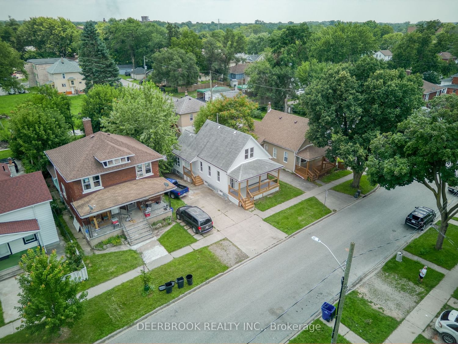 Listing Image 3