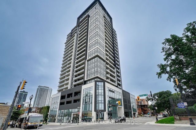 1407 - 15 Queen Street