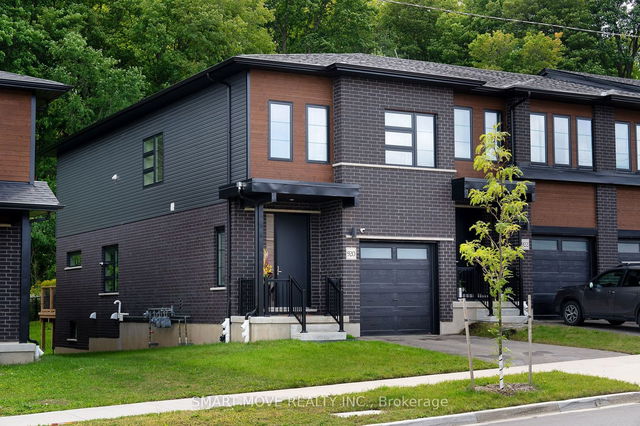 920 Robert Ferrie Drive