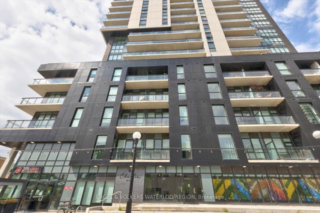 305 - 60 Charles Street