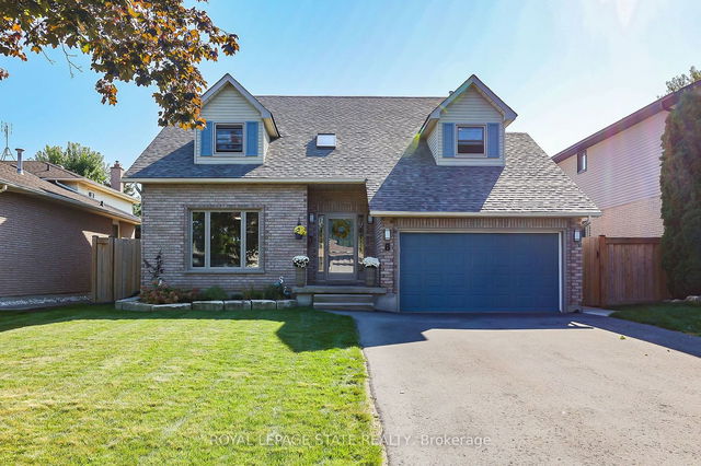 8 Sumner Crescent