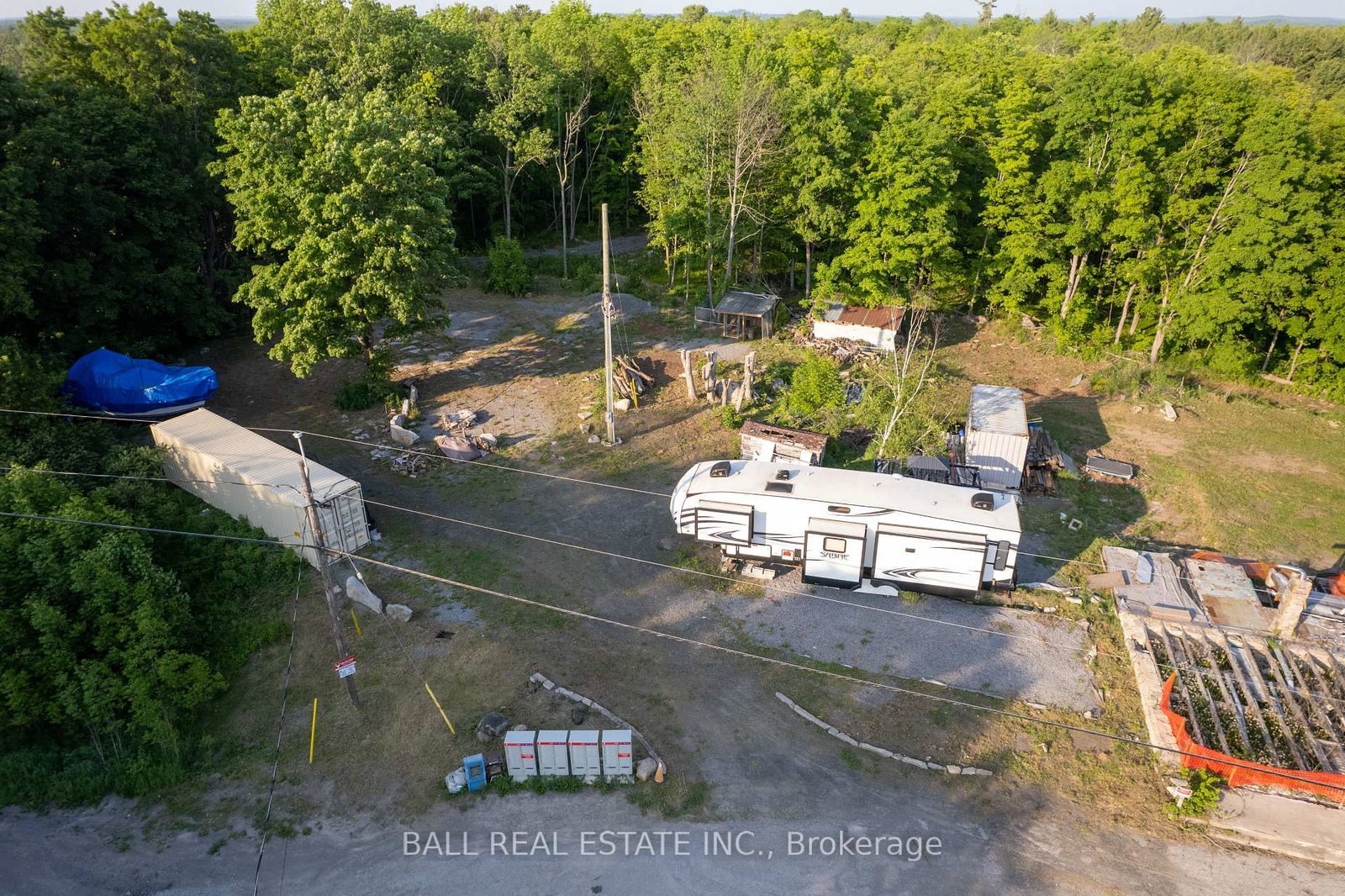 Listing Image 3