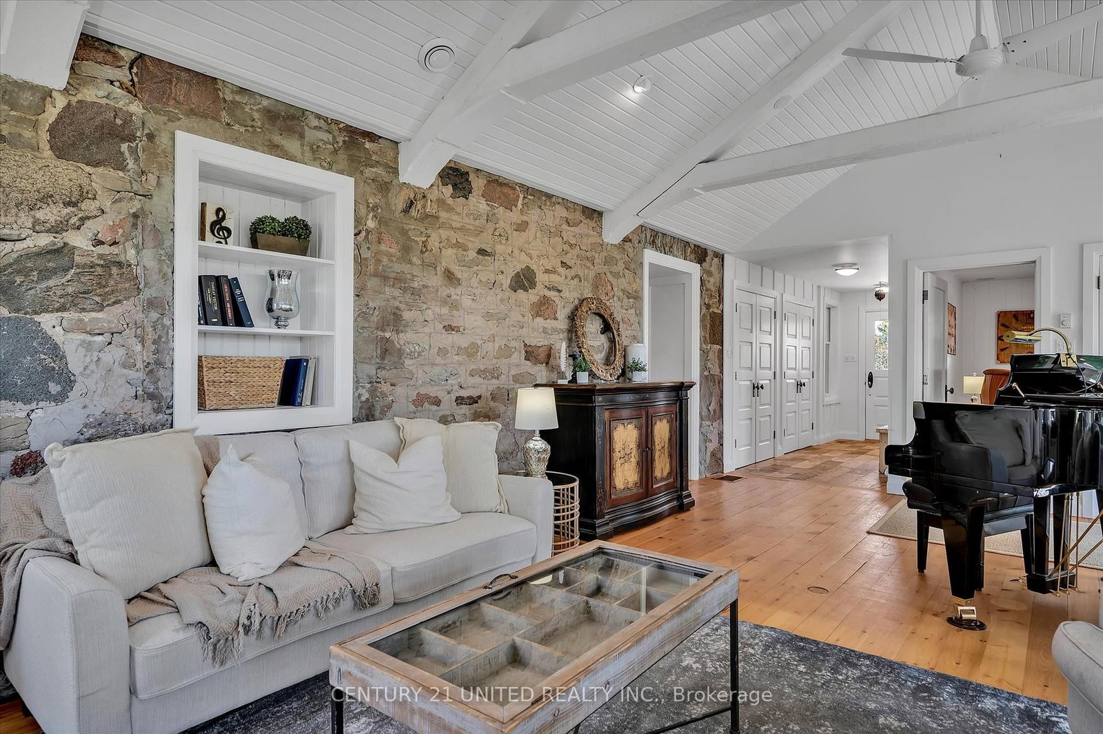 Listing Image 7