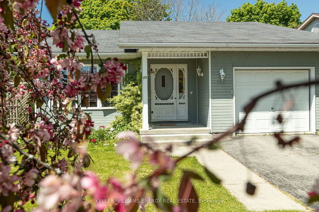 13 HARBOURVIEW CRES Crescent