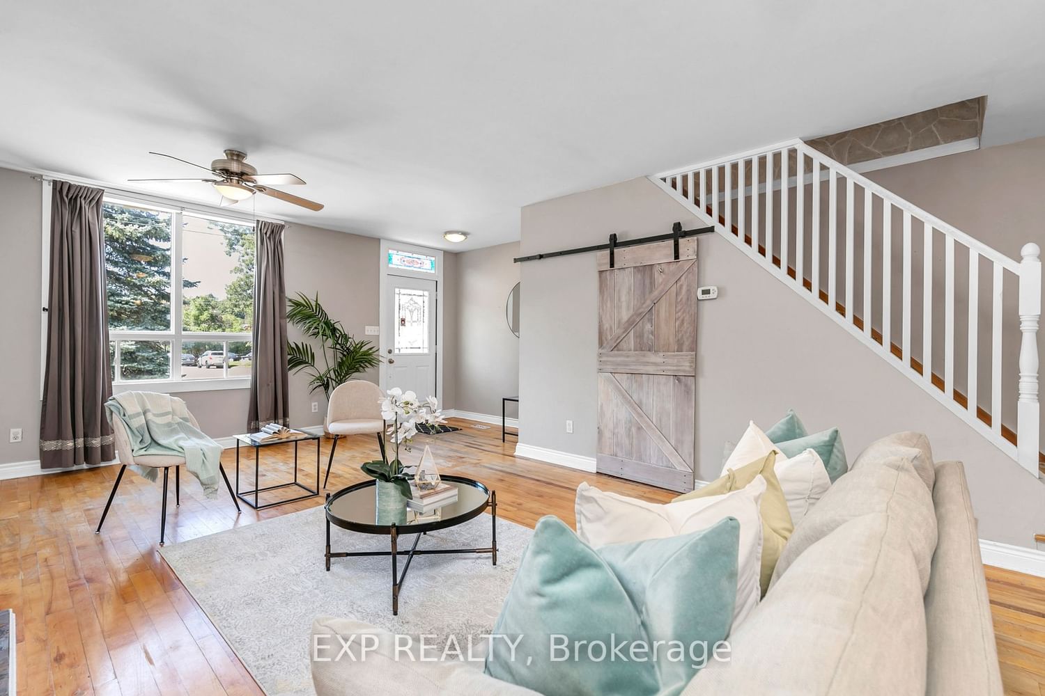 Listing Image 7