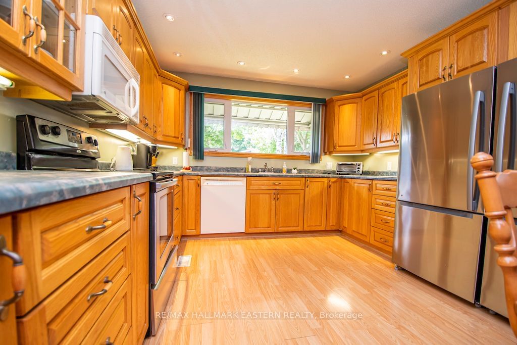Detached House sold at 1288 Arcadia Court, Peterborough, Ontario, K9H 6P7 - Northcrest - MLS: X7023948