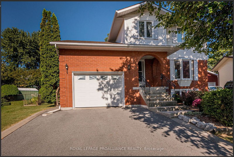 4 Terraceview Rd, Kingston, K7K 6T1 | Image 2