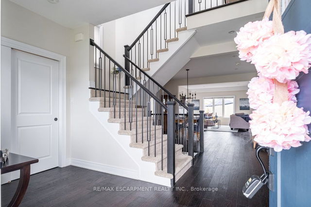 24 IRONWOOD Court