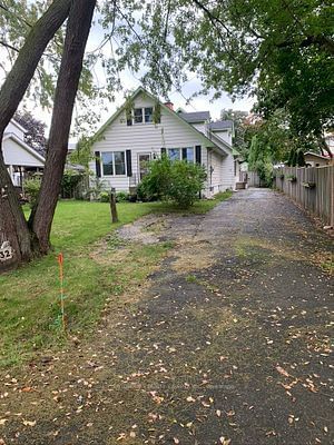 1 - 32 Lakeview Drive