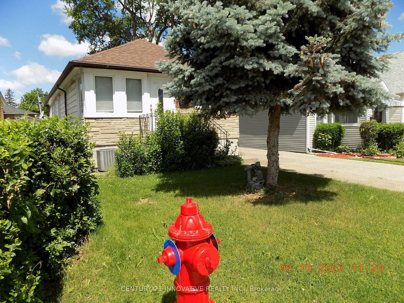 Main - 205 Ivon Ave, Hamilton, L8H 5S9 | Image 2