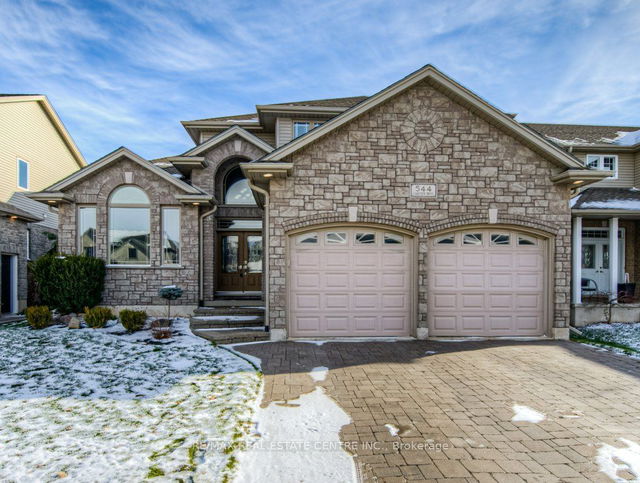 544 Lakeview Drive