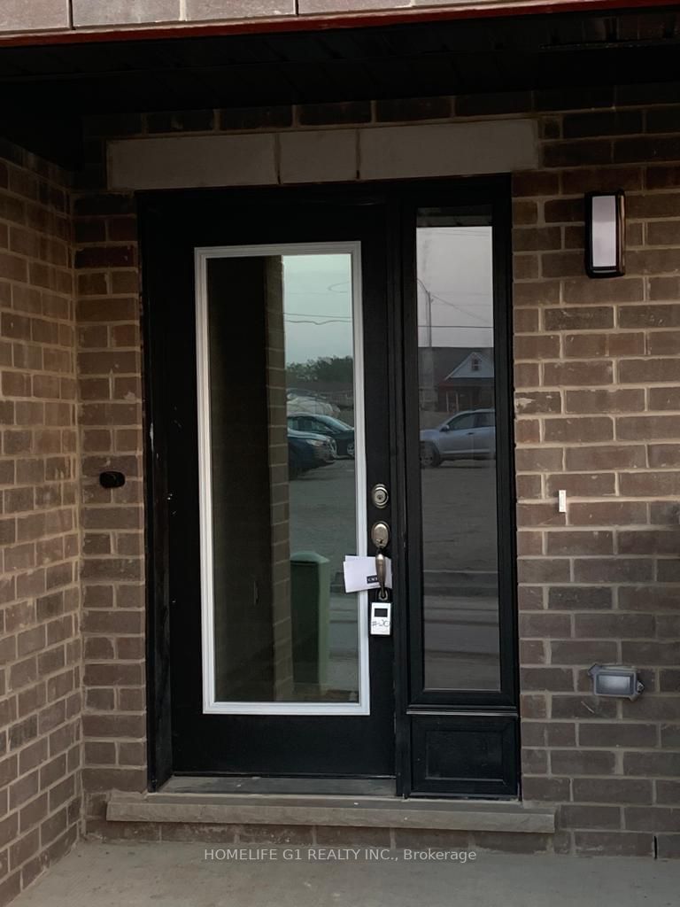 611 - 585 Colborne St E, Brantford, N3S 0K4 | Image 2