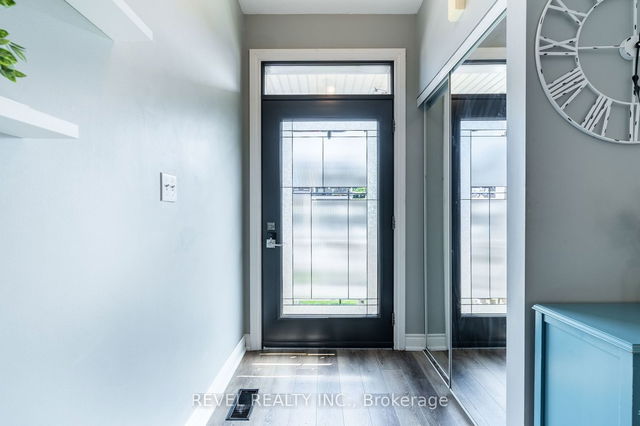 136 Lockport Way