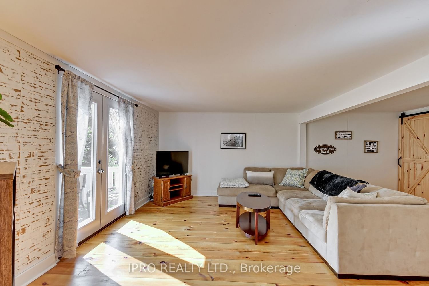 Detached House sold at 223 Mcguire Beach Road, Kawartha Lakes, Rural Carden, K0M 2B0 - MLS: X7038510