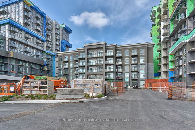 617 - 460 Dundas Street