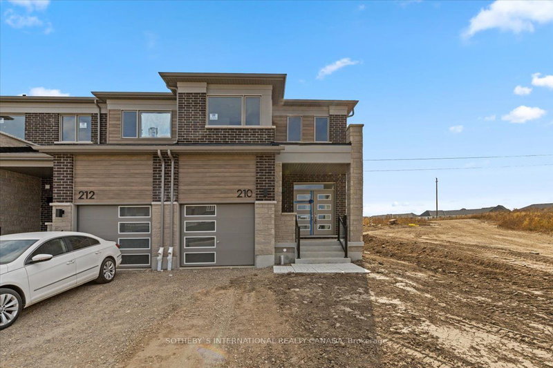 210 Histand Tr, Kitchener, N2R 1P6 | Image 3