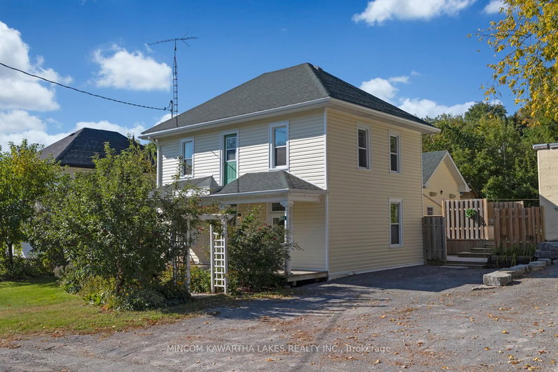 2464 Queen Mary St, Cavan Monaghan, L0A 1C0 | Image 3