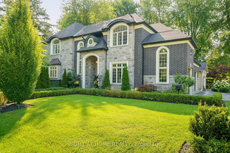 125 Central Dr, Hamilton, L9G 2A3 | Image 2