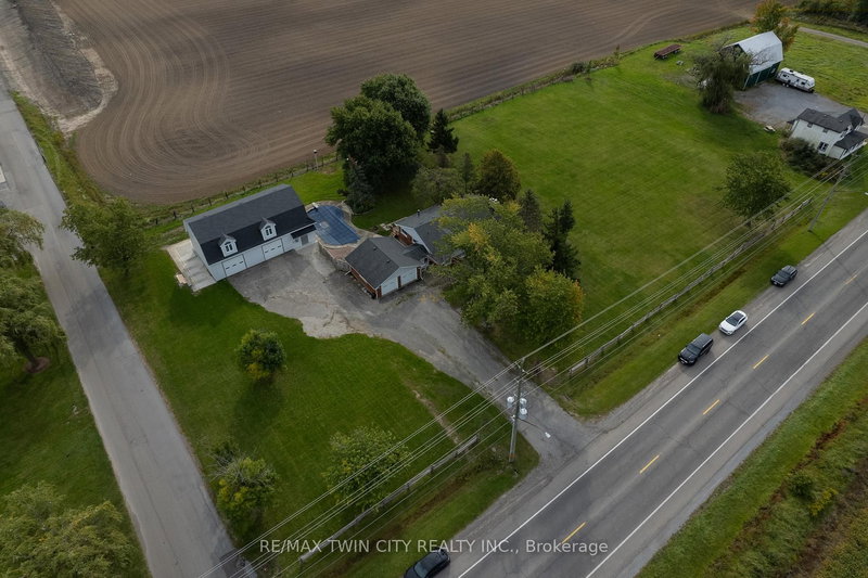 1956 Stevensville Rd, Fort Erie, L0S 1S0 | Image 2