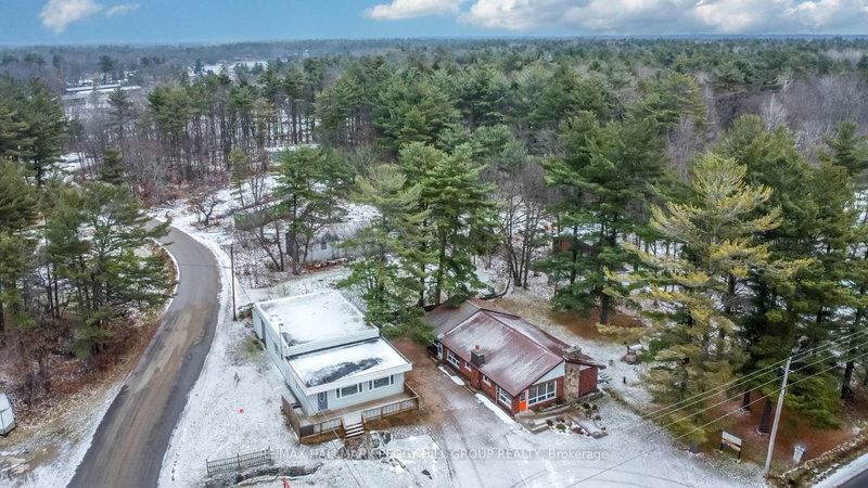 2512 Honey Harbour Rd, Georgian Bay, P0E 1E0 | Image 2