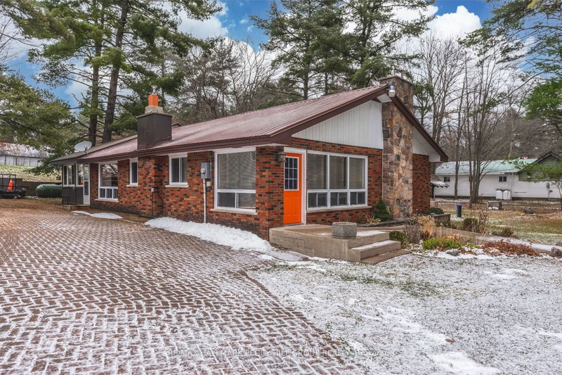 2512 Honey Harbour Rd, Georgian Bay, P0E 1E0 | Image 3