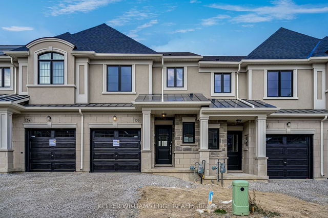 136 Aquasanta Crescent