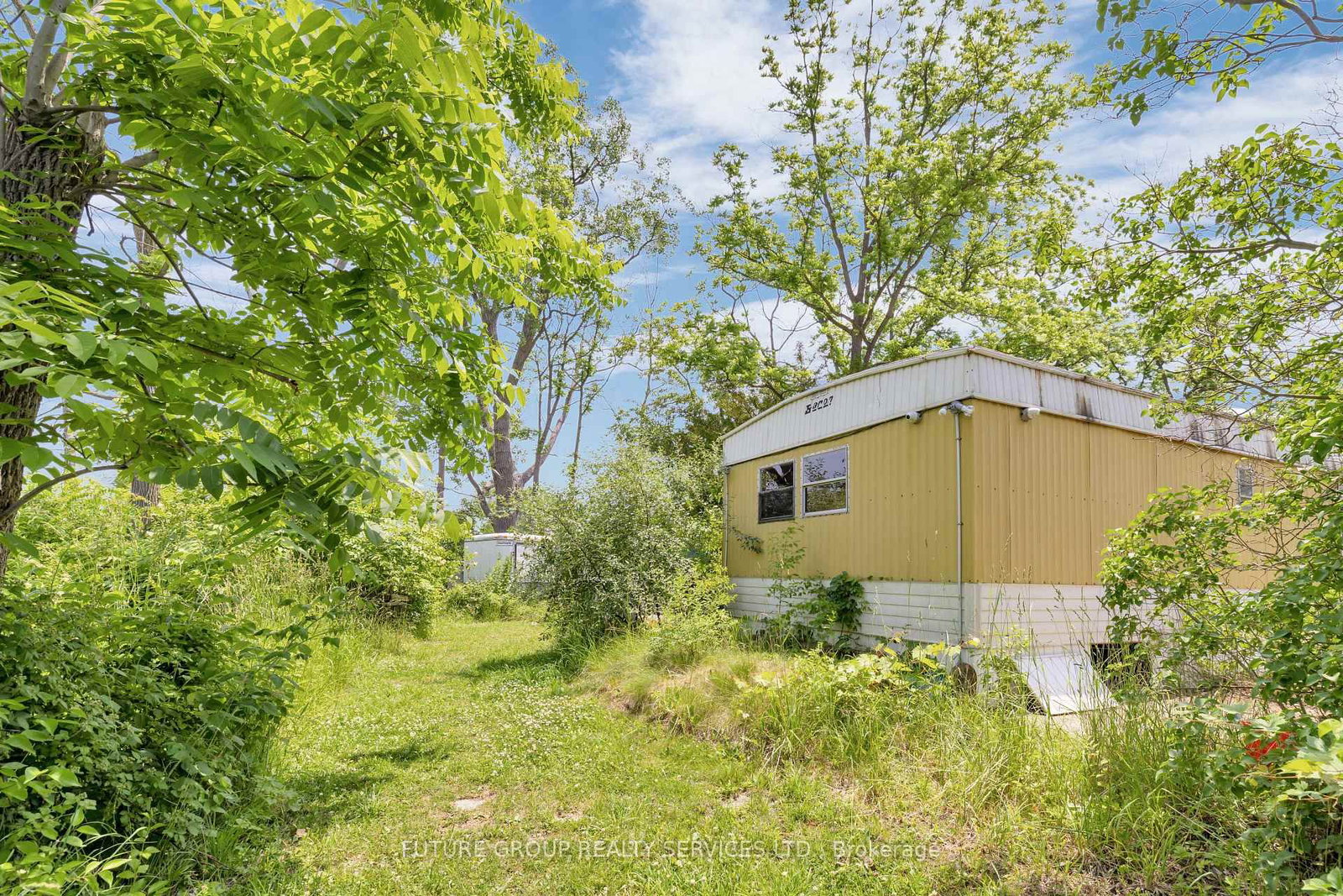 Listing Image 7