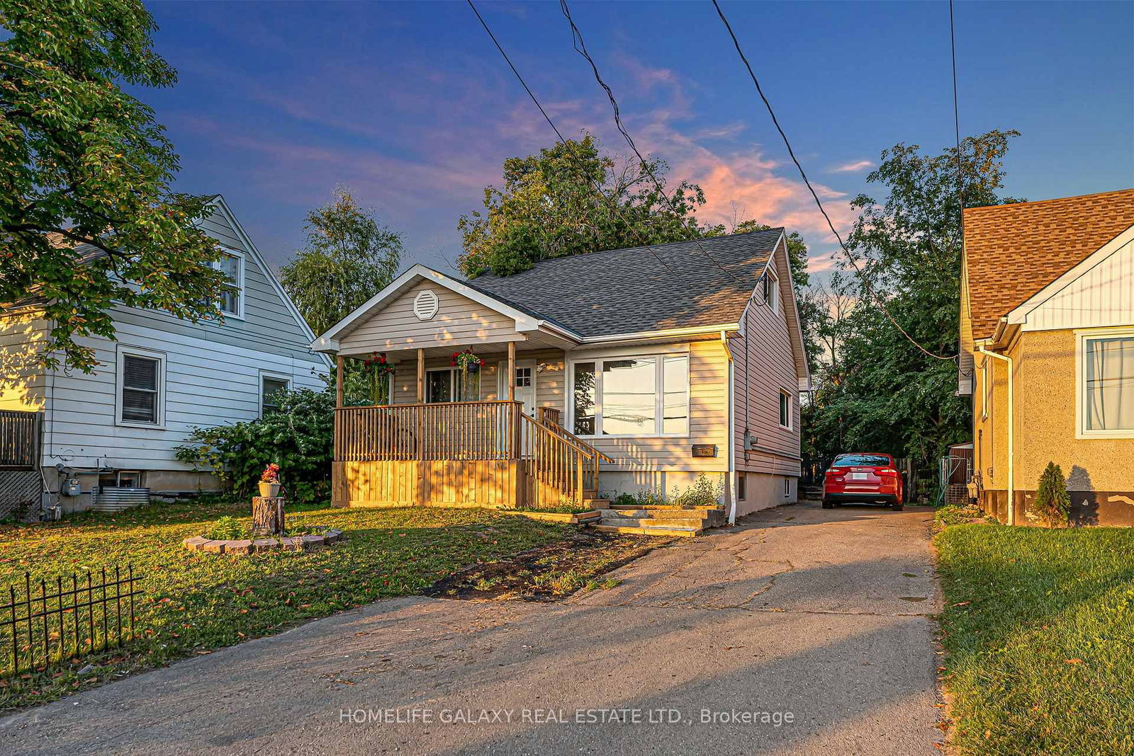 Listing photo 3
