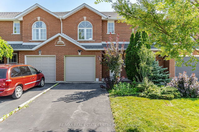 63 Pinewoods Drive