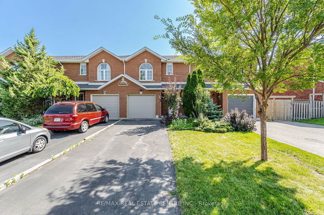 63 Pinewoods Drive