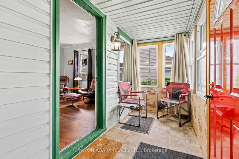 205 Mitchell St, Port Colborne, L3K 1Y4 | Image 3