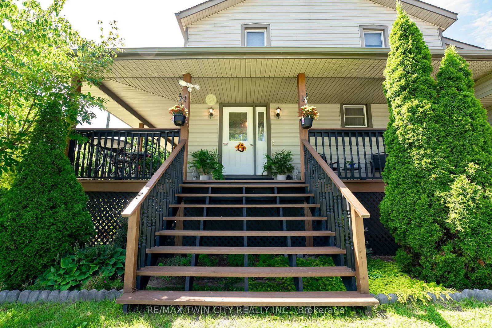 Listing Image 9