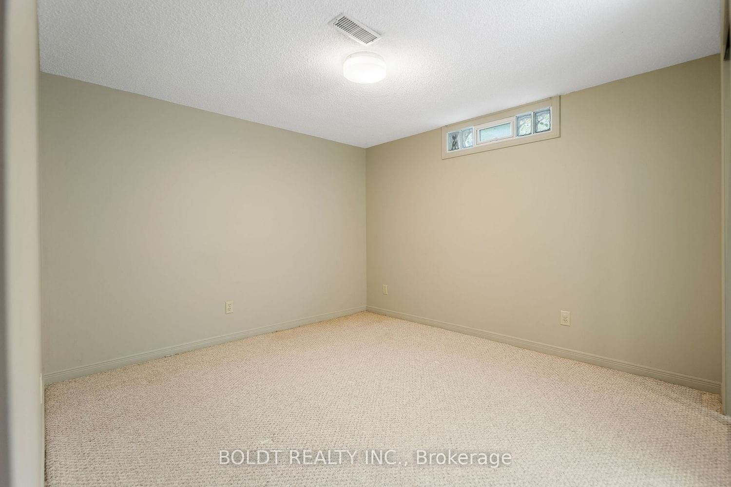 Listing Image 30