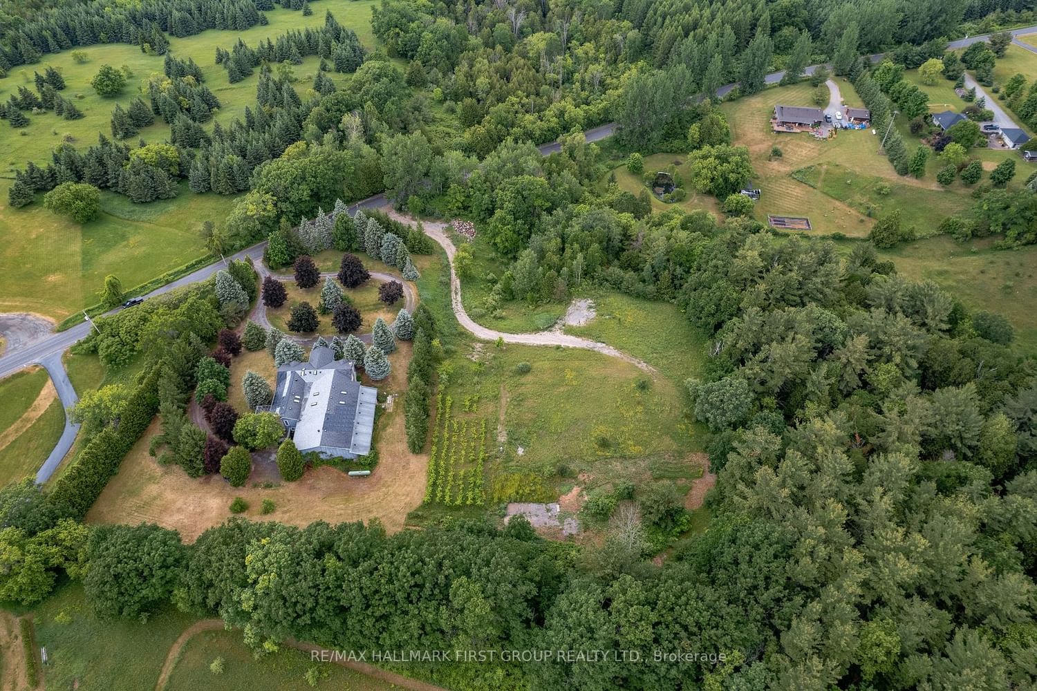 Listing Image 6