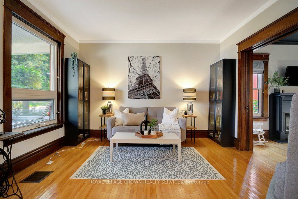 Listing Image 9