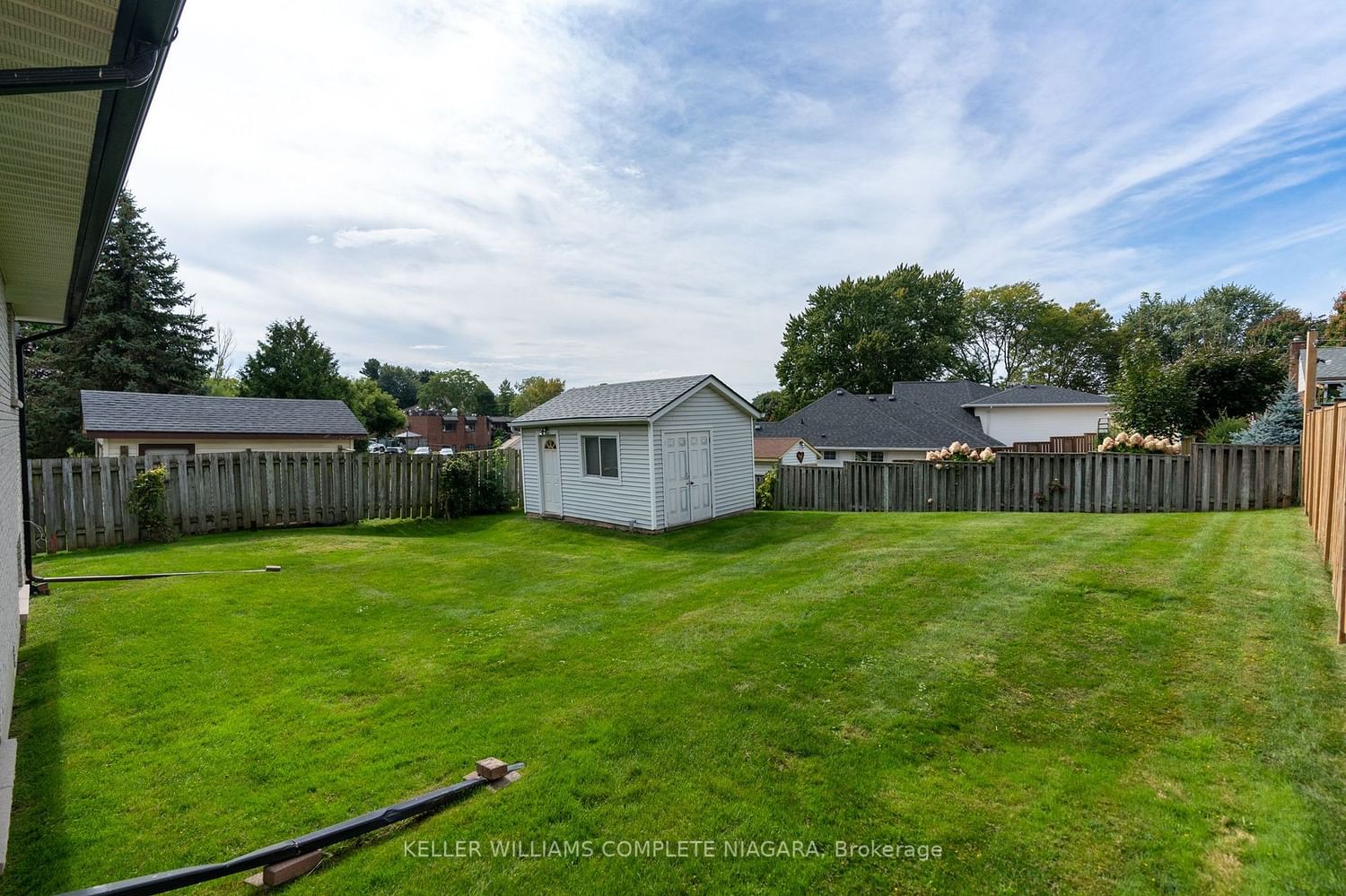 Listing Image 32
