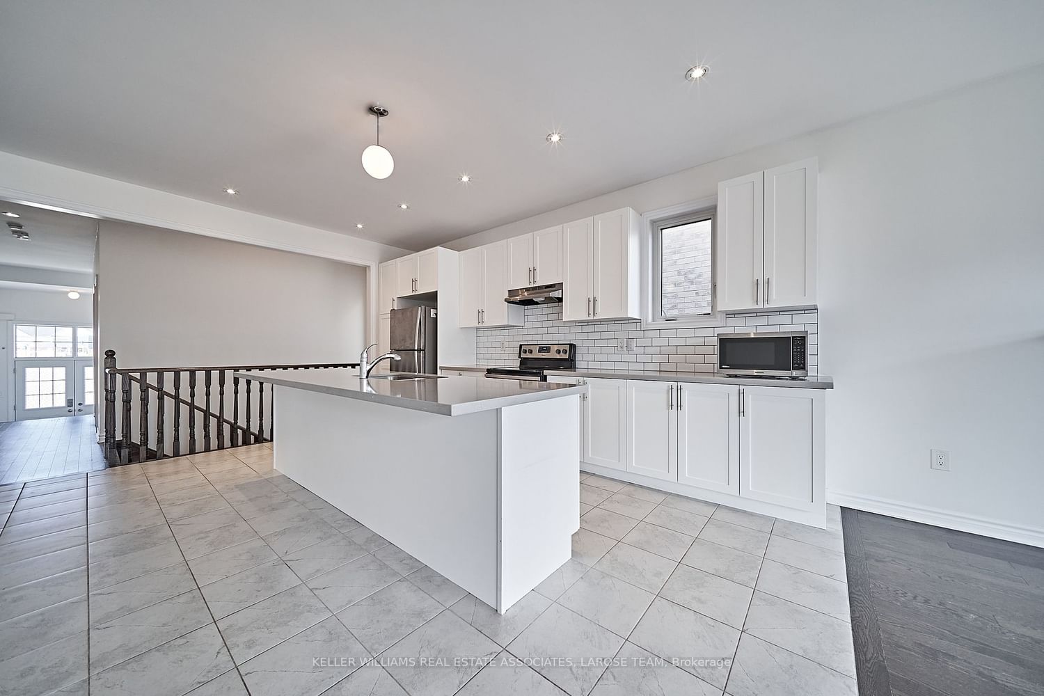 Listing Image 15