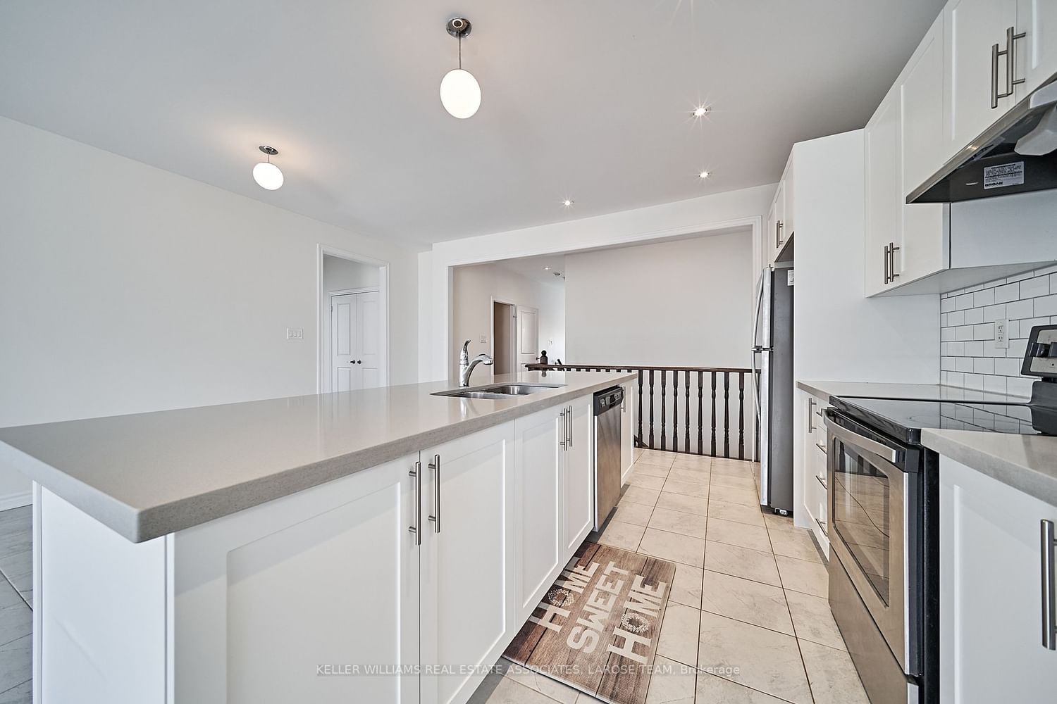 Listing Image 16