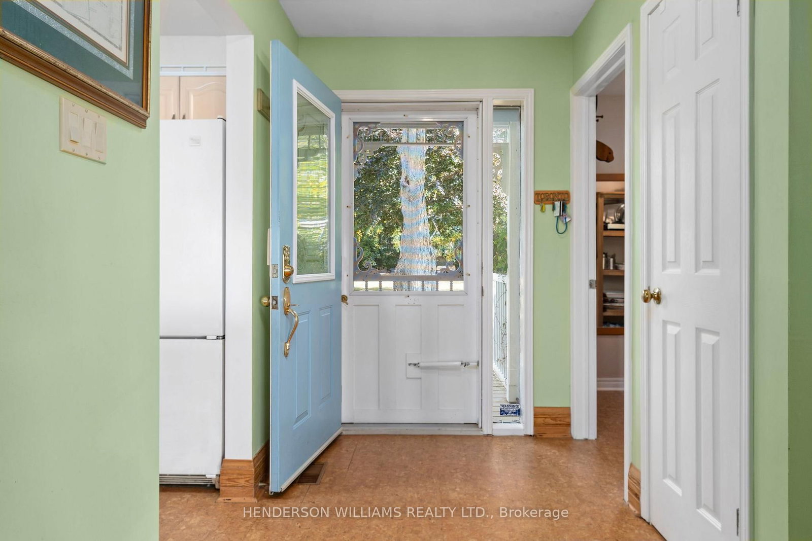 Listing Image 7